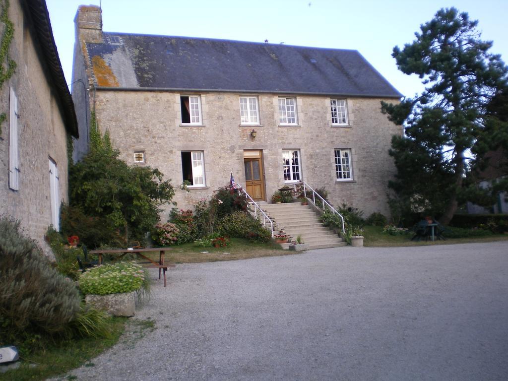Ferme Manoir La Fiere Acomodação com café da manhã Sainte-Mère-Église Exterior foto