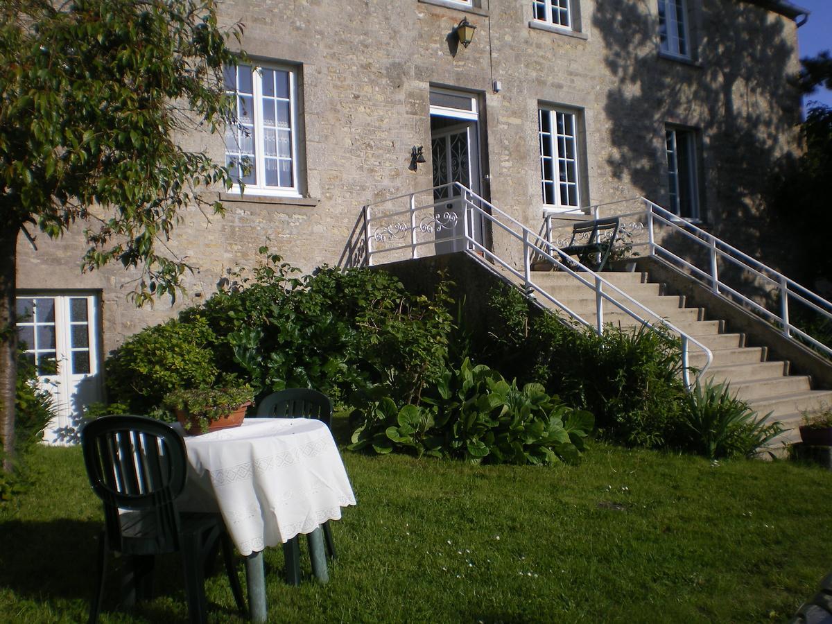 Ferme Manoir La Fiere Acomodação com café da manhã Sainte-Mère-Église Exterior foto
