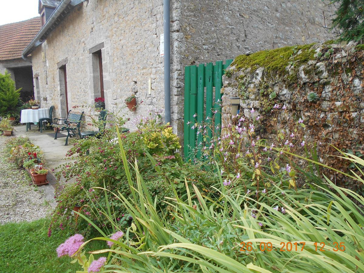 Ferme Manoir La Fiere Acomodação com café da manhã Sainte-Mère-Église Exterior foto