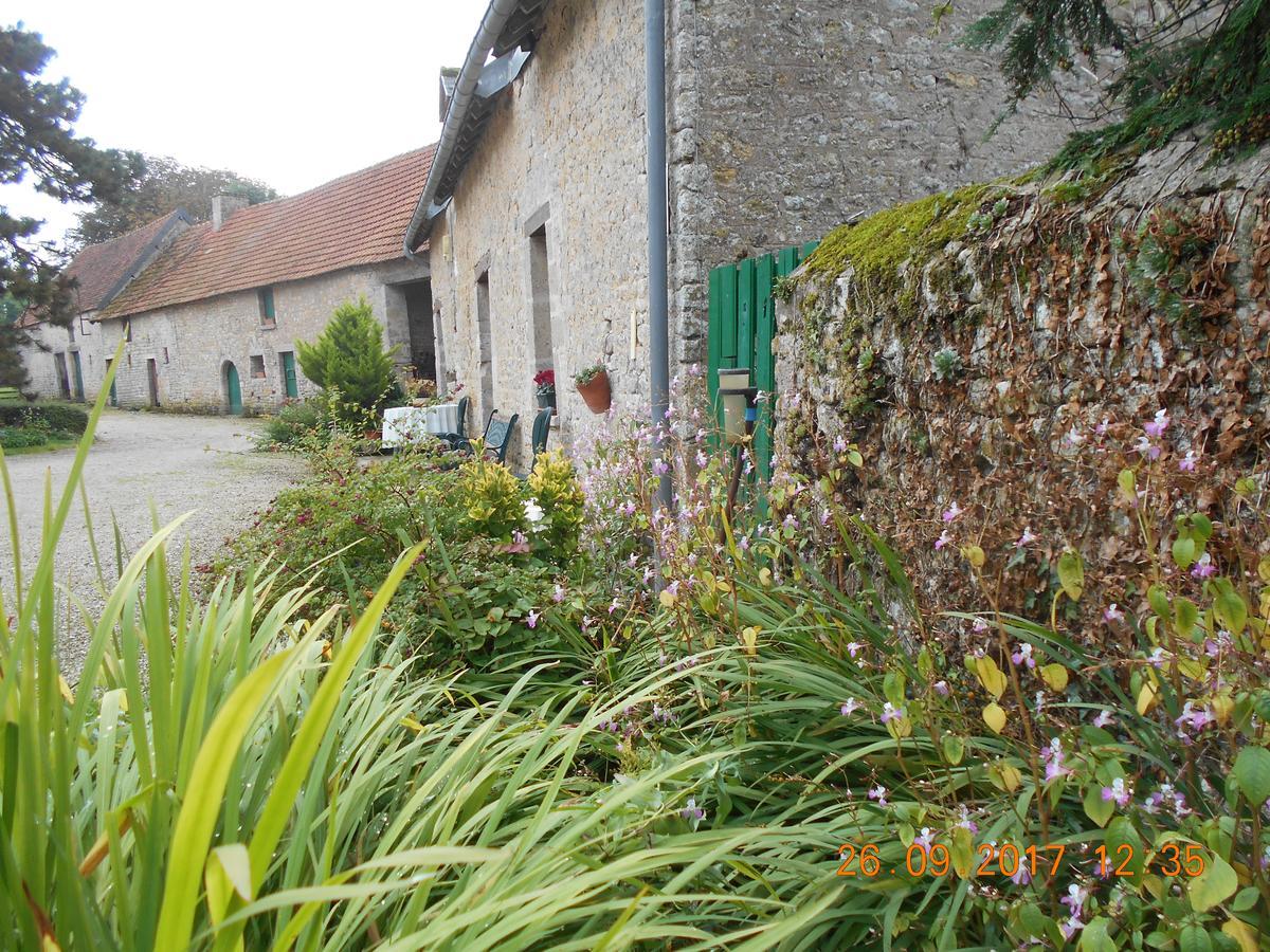 Ferme Manoir La Fiere Acomodação com café da manhã Sainte-Mère-Église Exterior foto