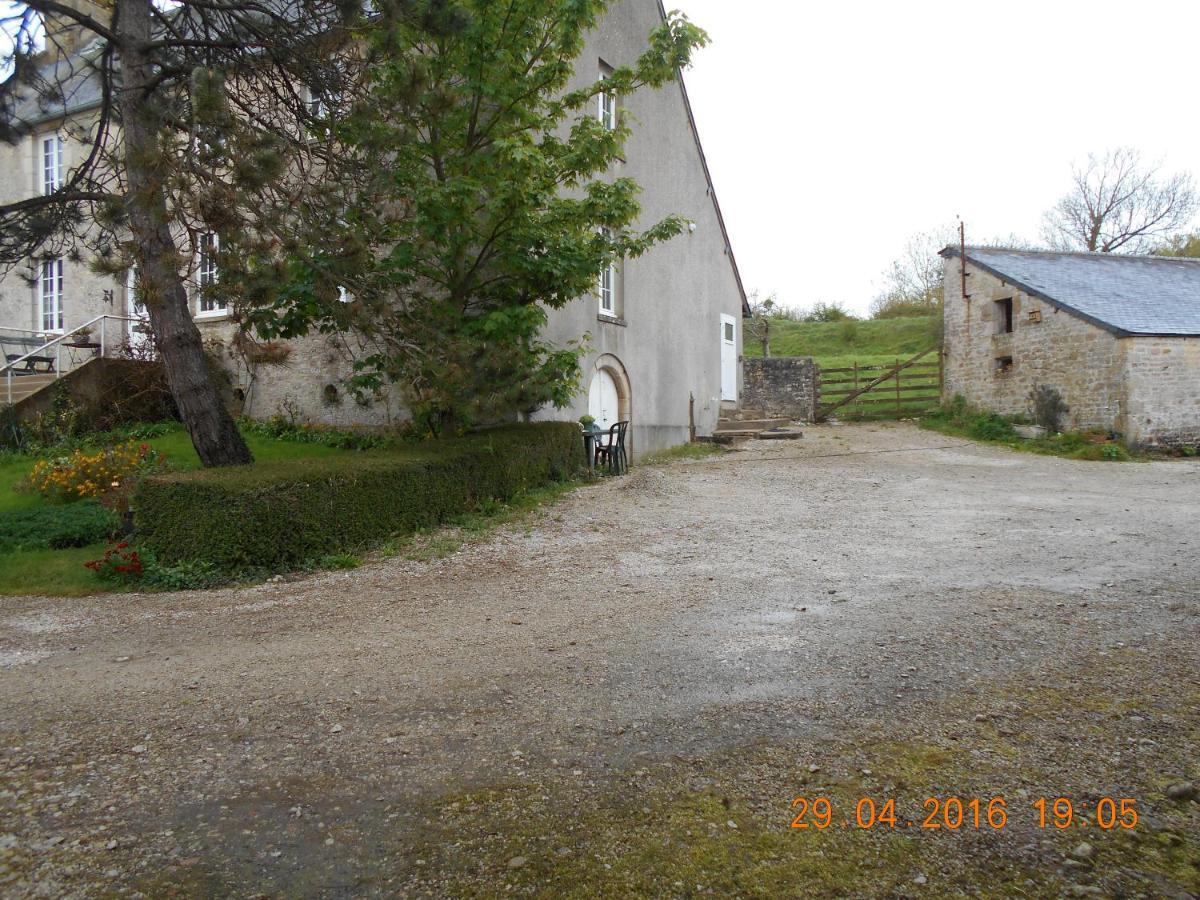 Ferme Manoir La Fiere Acomodação com café da manhã Sainte-Mère-Église Exterior foto